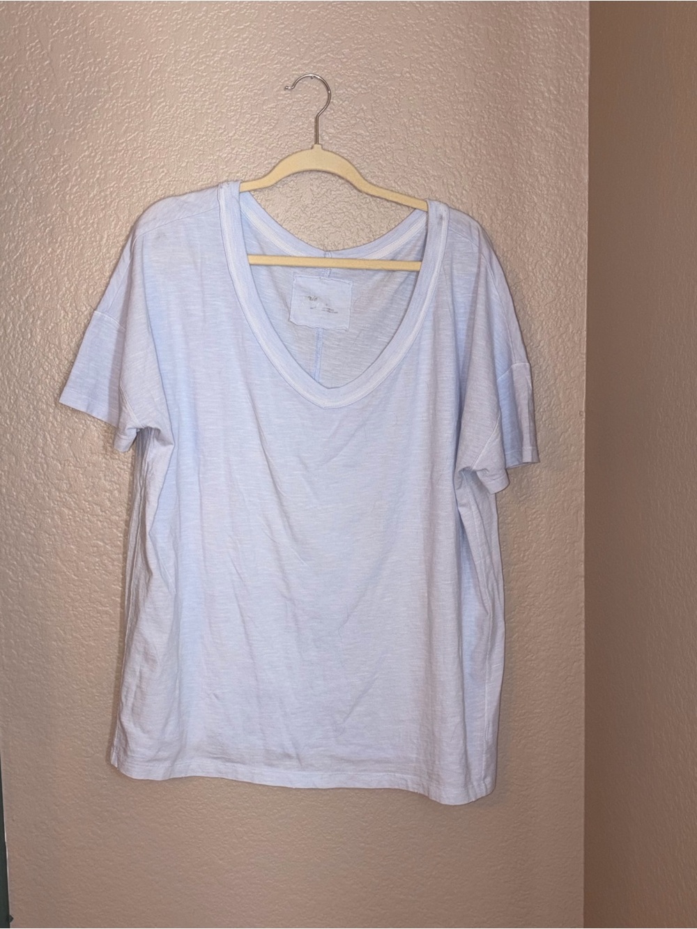 American Eagle Outfitters Light Blue V-Neck Short Sleeve Tee